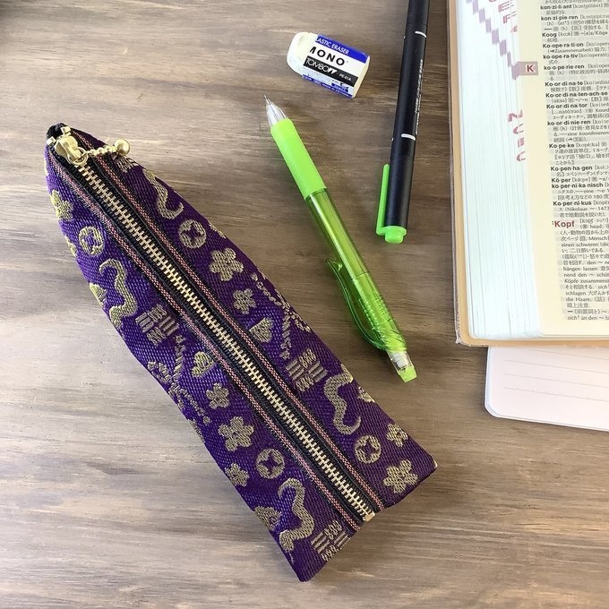 【おめでた柄】畳縁 ぺたんこ ミニポーチ カードケース 小銭入れ 紫 金 縁起物 へび 瑞雲