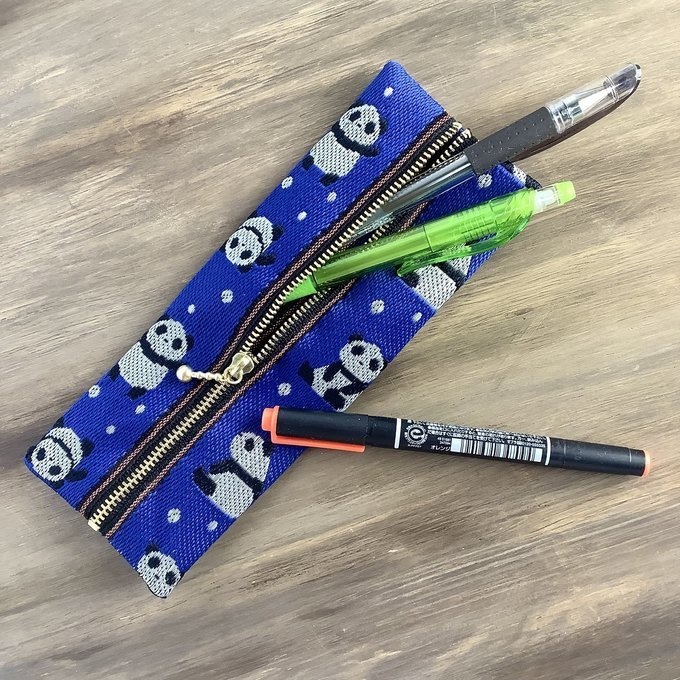 【パンダ】畳縁 ぺたんこ ペンケース 熊猫 熊貓 青 紫 メガネケース