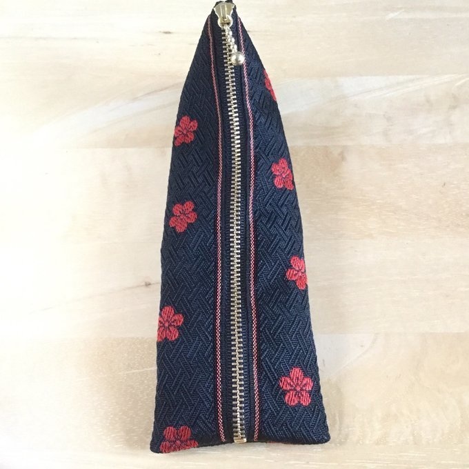 【夜の梅】畳縁 テトラ型 ペンケース 黒 梅 紅梅 春