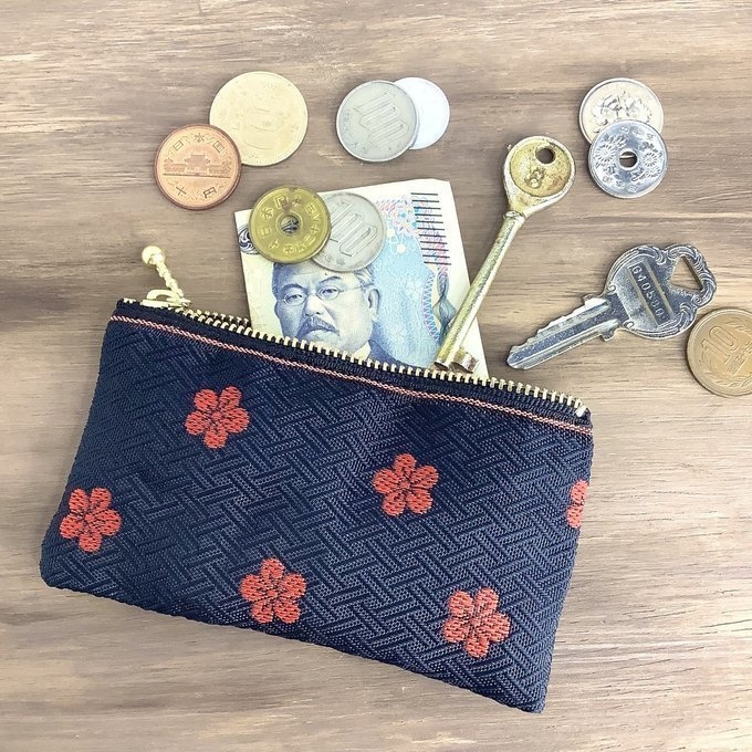 【夜の梅】畳縁 ぺたんこ ミニポーチ 小銭入れ カードケース 和風 春 黒 梅 紅梅