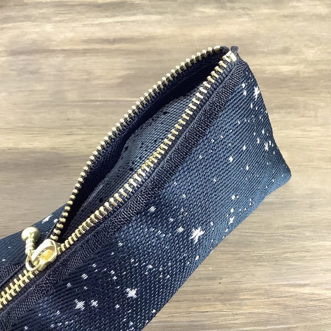 【星降る夜】畳縁 テトラ型 ペンケース 星 スター 宇宙 空 黒 銀