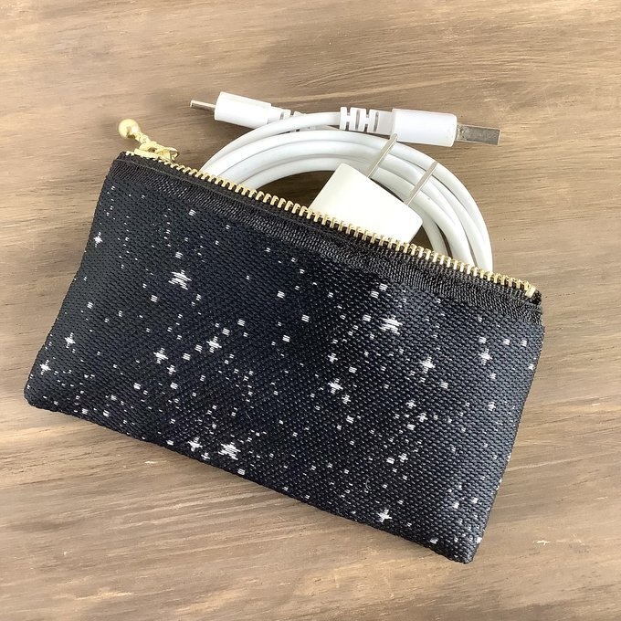 【星降る夜 銀星】畳縁 ぺたんこ ミニポーチ 小銭入れ カードケース 星 スター 宇宙 空 黒 銀
