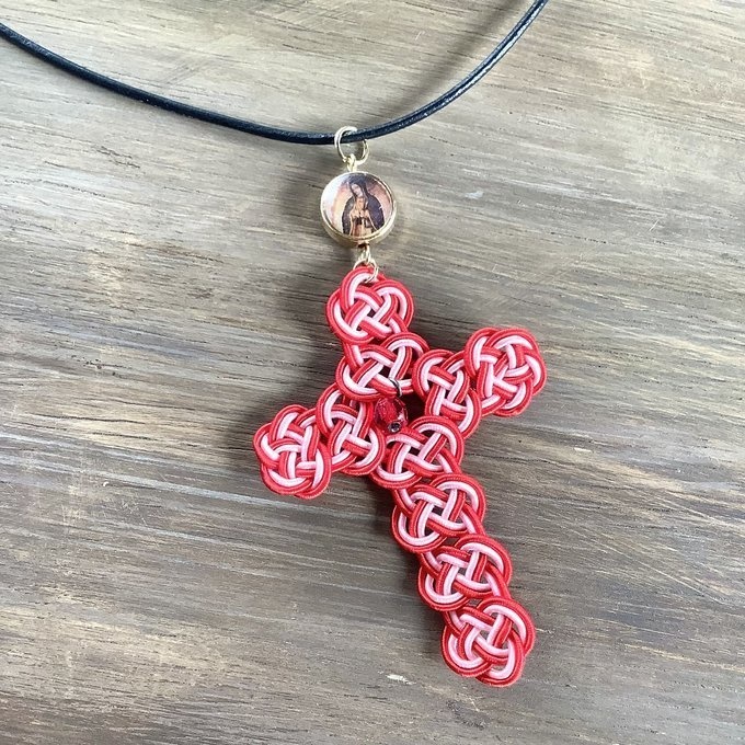 マリアのクロスペンダント 水引製 ストロベリーレッド メキシコ 十字架