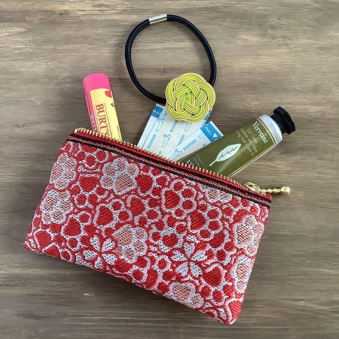 【肉球と桜】畳縁 ぺたんこ 小銭入れ ミニポーチ カードケース 和風 赤 銀 足あと 犬 猫