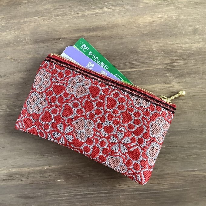 【肉球と桜】畳縁 ぺたんこ 小銭入れ ミニポーチ カードケース 和風 赤 銀 足あと 犬 猫