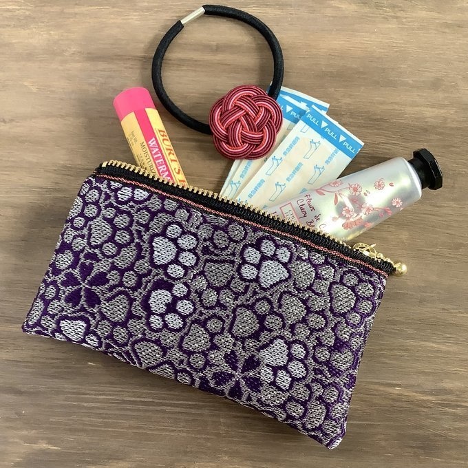 【肉球と桜】畳縁 ぺたんこ 小銭入れ ミニポーチ カードケース 和風 紫 銀 足あと 犬 猫