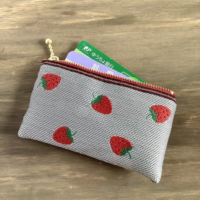 【大きめイチゴ】畳縁 ぺたんこ ミニポーチ 小銭入れ カードケース いちご ストロベリー レトロ 可愛い