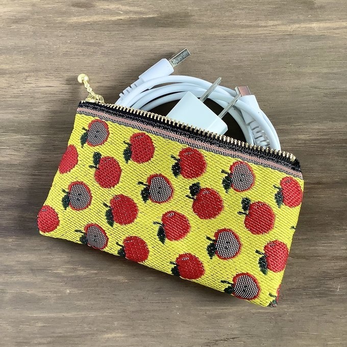 【りんご】畳縁 ぺたんこ ミニポーチ 小銭入れ カードケース 黄色 レトロポップ
