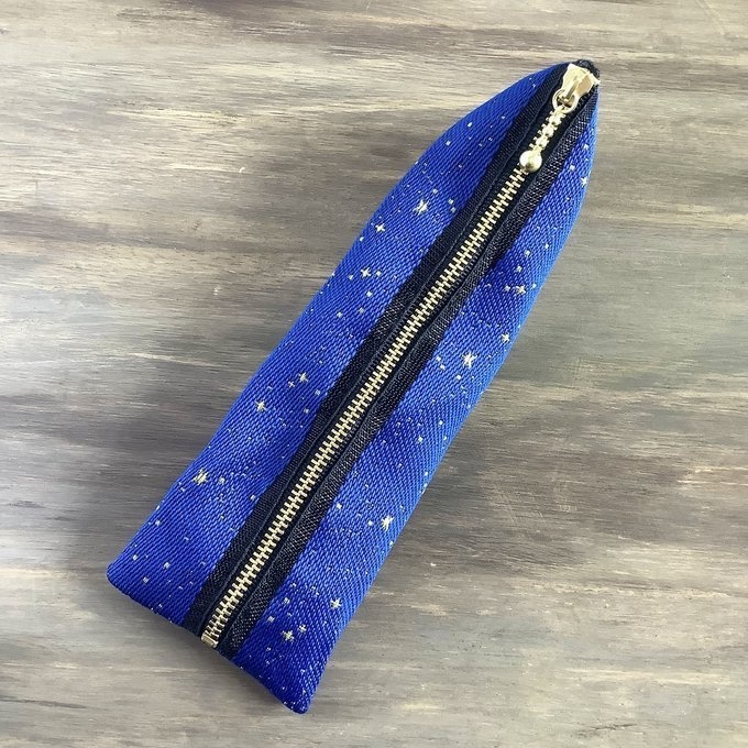 【星降る夜 金星】畳縁 テトラ型 ペンケース 星 スター 宇宙 空 紺 金