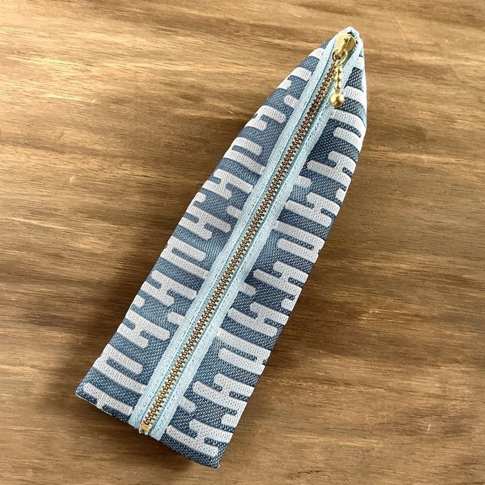 【エ霞】畳縁 テトラ型 ペンケース 水色 ブルー 和柄 伝統
