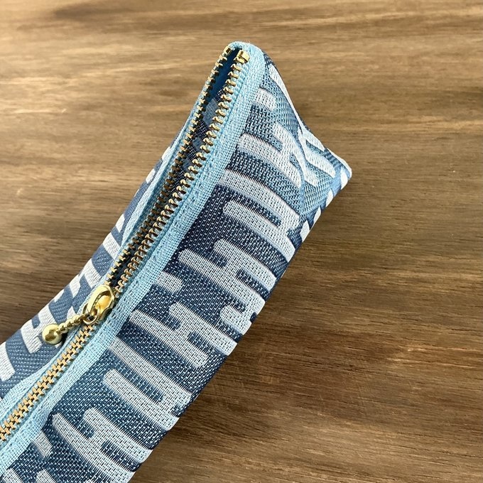 【エ霞】畳縁 テトラ型 ペンケース 水色 ブルー 和柄 伝統