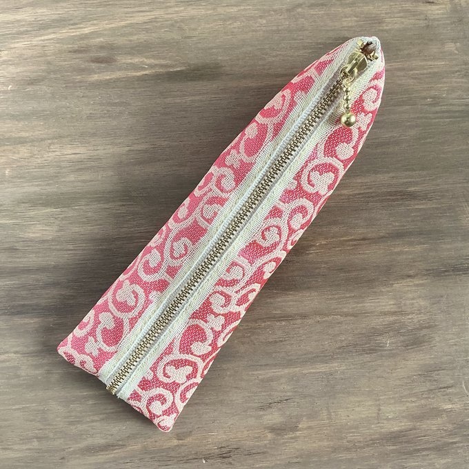 【花唐草】畳縁 テトラ型 ペンケース ピンク 蔦 からくさ