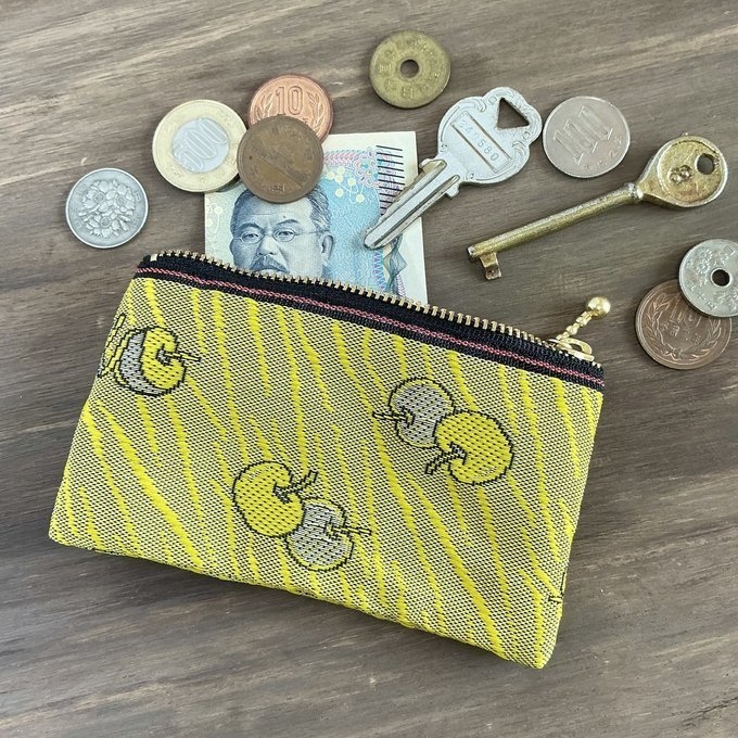 【皮むき　りんご】畳縁　ぺたんこ　ミニポーチ　小銭入れ　カードケース　リンゴ　安曇野　信州　黄色