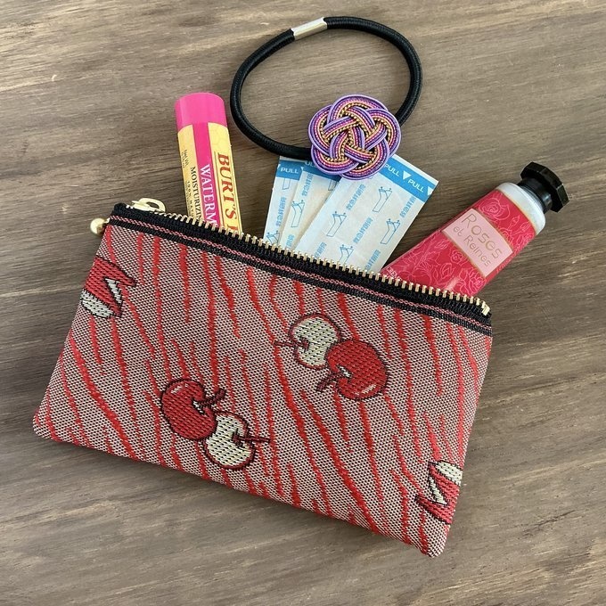 【うさぎ りんご】畳縁 ぺたんこ ミニポーチ 小銭入れ カードケース リンゴ 安曇野 信州 赤