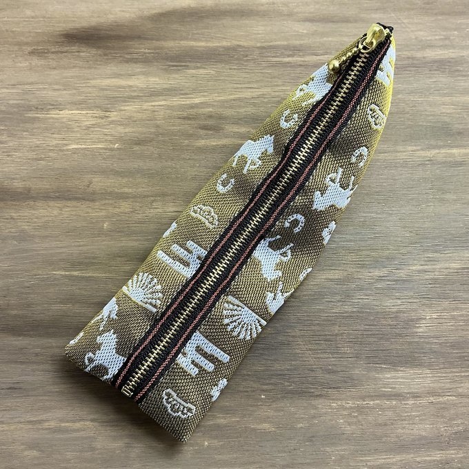 【金のおめでた柄】畳縁 テトラ型 ペンケース 白馬 ゴールド 縁起物 エ霞 松竹梅