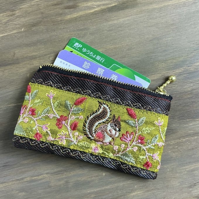 【りす】畳縁&刺繍リボン ぺたんこ ミニポーチ 小銭入れ カードケース 可愛い リス