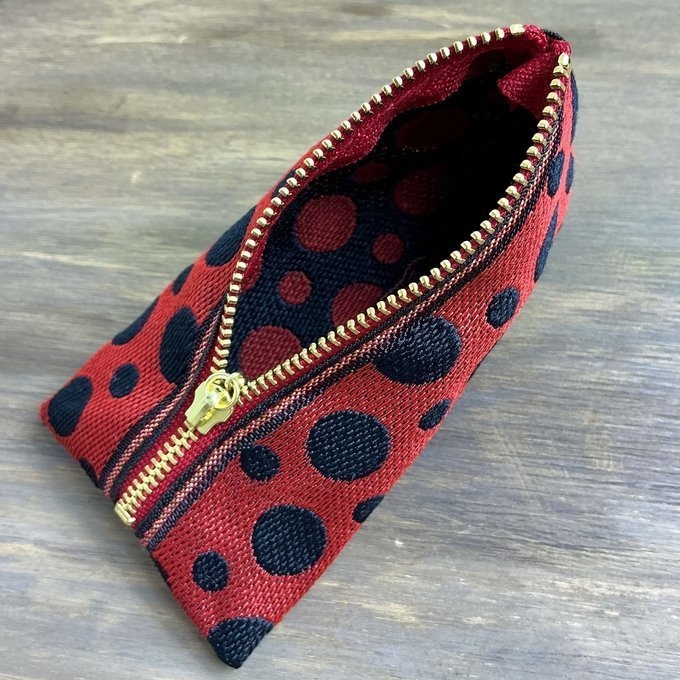 【草間弥生風?】 畳縁 テトラ型 ミニポーチ 小銭入れ 水玉 ドット