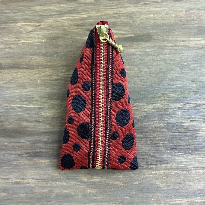 【草間弥生風?】 畳縁 テトラ型 ミニポーチ 小銭入れ 水玉 ドット