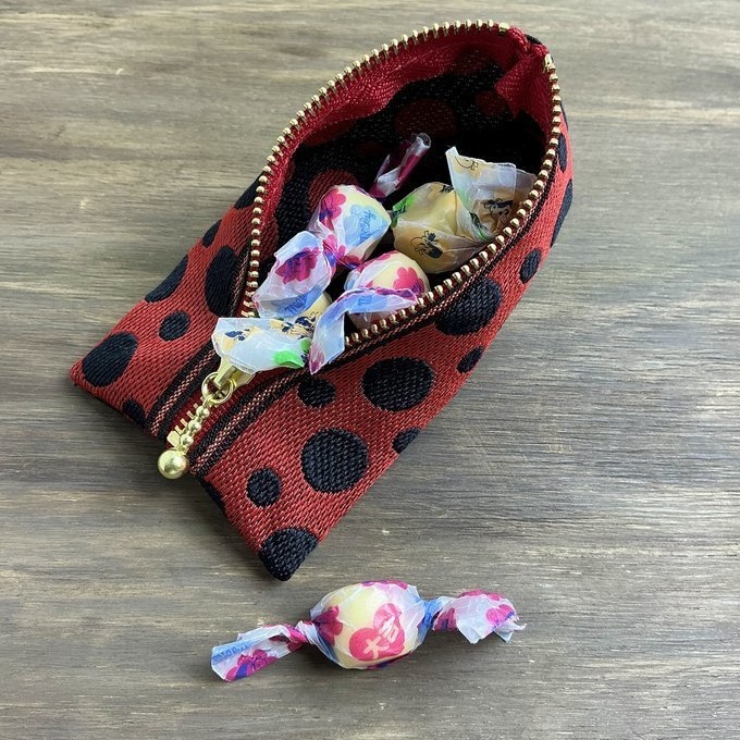 【草間弥生風?】 畳縁 テトラ型 ミニポーチ 小銭入れ 水玉 ドット