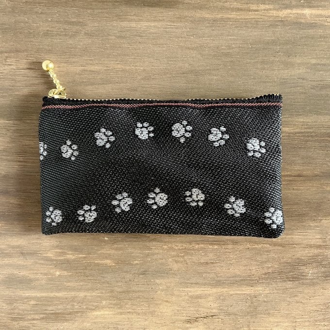 【足あと】畳縁 ぺたんこ ミニポーチ カードケース 小銭入れ 肉球 白 黒 犬 猫