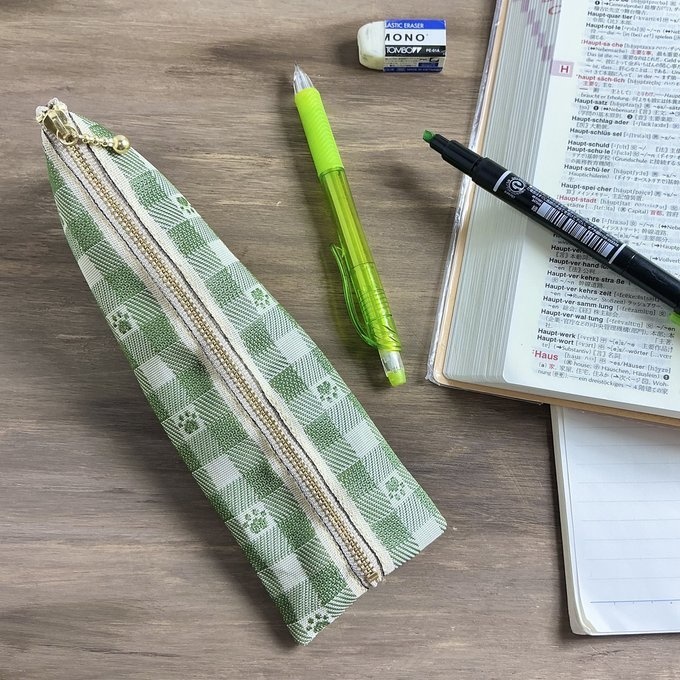 【肉球&ギンガム】畳縁 ぺたんこ 小銭入れ ミニポーチ カードケース 抹茶 ベージュ グリーン 足あと 犬 猫