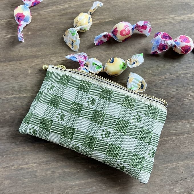 【肉球&ギンガム】畳縁 ぺたんこ 小銭入れ ミニポーチ カードケース 抹茶 ベージュ グリーン 足あと 犬 猫