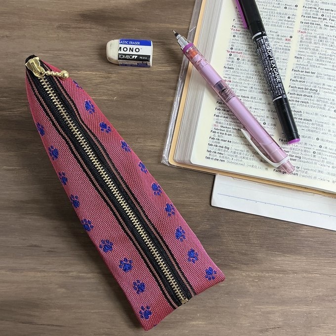 【足あと】畳縁　テトラ型　ペンケース　ピンク　紺　肉球　犬　猫