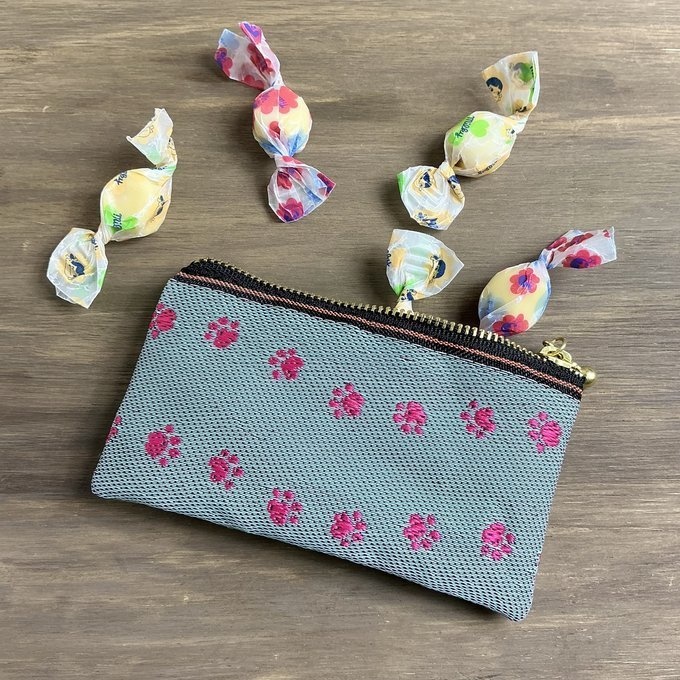 【足あと】畳縁 ぺたんこ ミニポーチ カードケース 小銭入れ 肉球 グレー ピンク 犬 猫