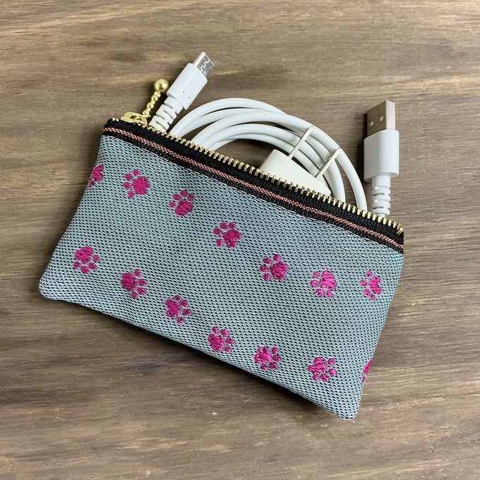 【足あと】畳縁 ぺたんこ ミニポーチ カードケース 小銭入れ 肉球 グレー ピンク 犬 猫