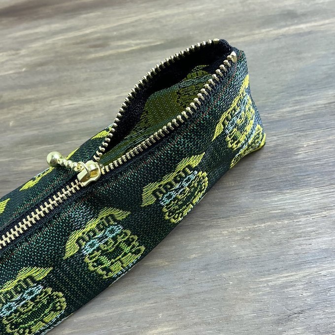 【シーサー】畳縁 テトラ型 ペンケース 獅子 沖縄 深緑 グリーン