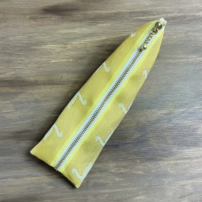 【スワン】畳縁 テトラ型 ペンケース 白鳥 バレエ ゴールド