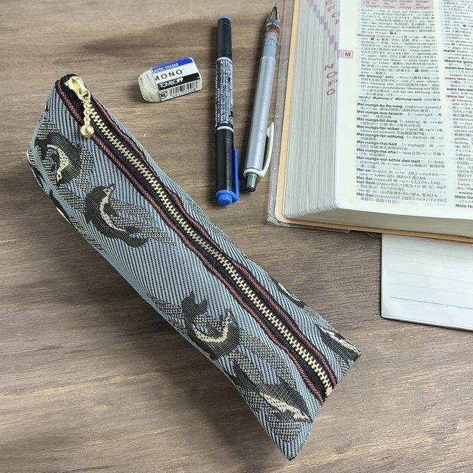 【イルカ】畳縁 テトラ型 ペンケース グレー 魚 海 いるか マリン