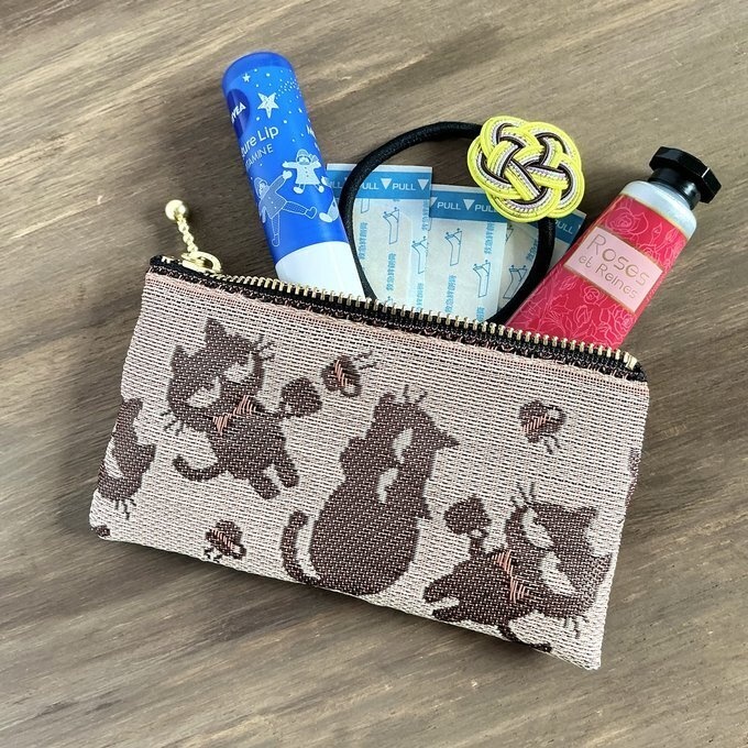 【おちゃめ猫】畳縁 ぺたんこ ミニポーチ カードケース 小銭入れ ベージュ ブラウン シルエット