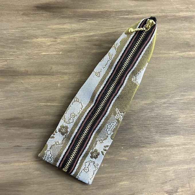 【羊】畳縁 テトラ型 ペンケース 白 金 未年 松竹梅 干支