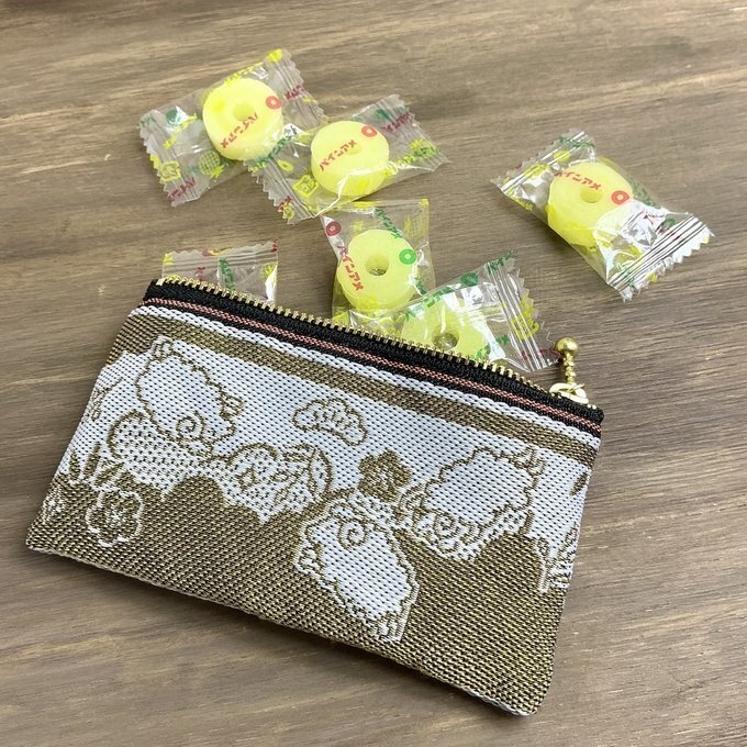 【羊】畳縁 ぺたんこ ミニポーチ カードケース 小銭入れ 数珠入れ 白 金 縁起物 未年 松竹梅 干支