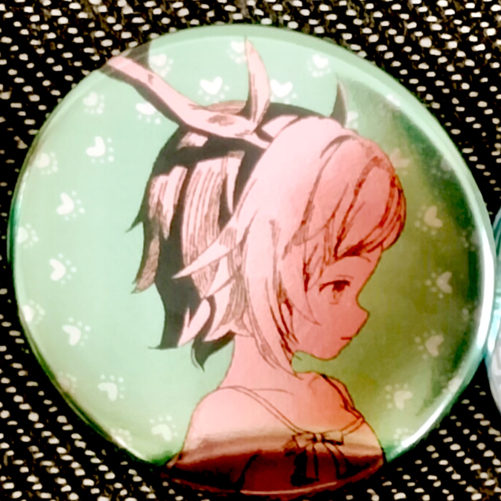 吉弔八千慧メタリック缶バッジ