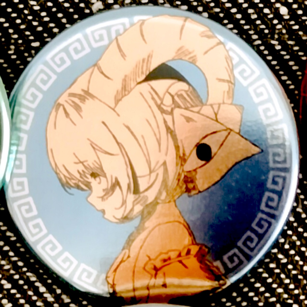 饕餮尤魔メタリック缶バッジ