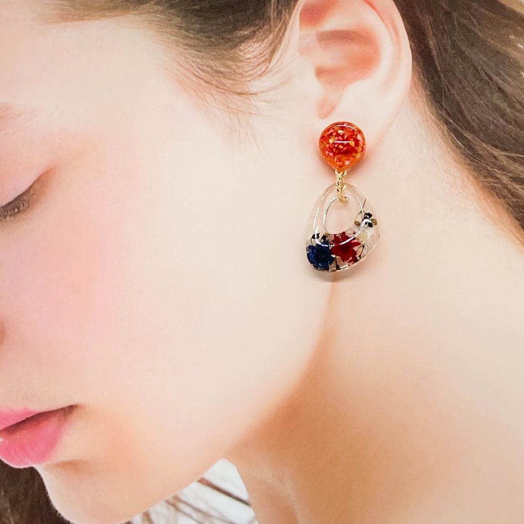 ツイステ イメージ ハーバリウム風レジンピアス〜砂漠〜【受注生産】