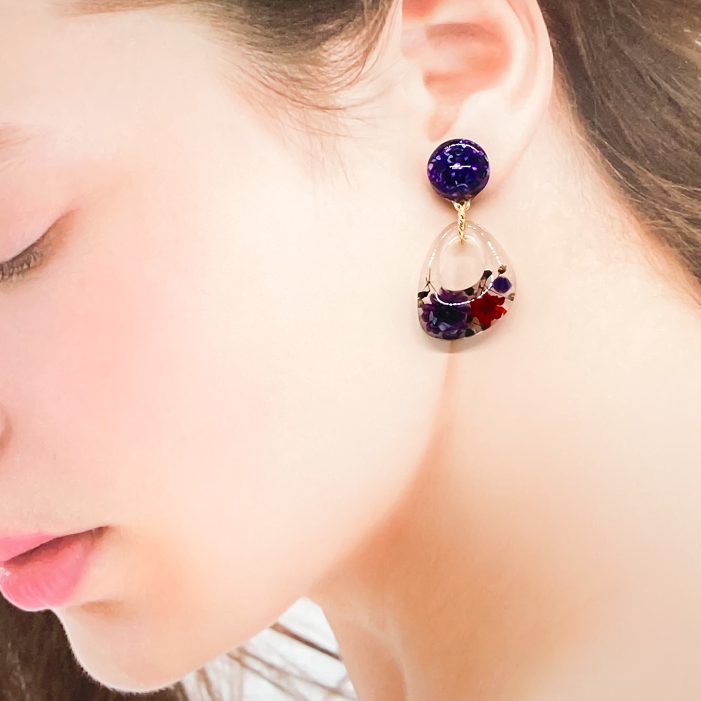 ツイステ イメージ ハーバリウム風レジンピアス〜毒の君〜【受注生産】