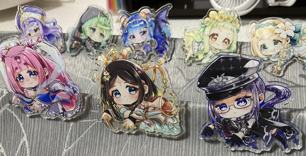 見守りアクリルクリップ全8種!