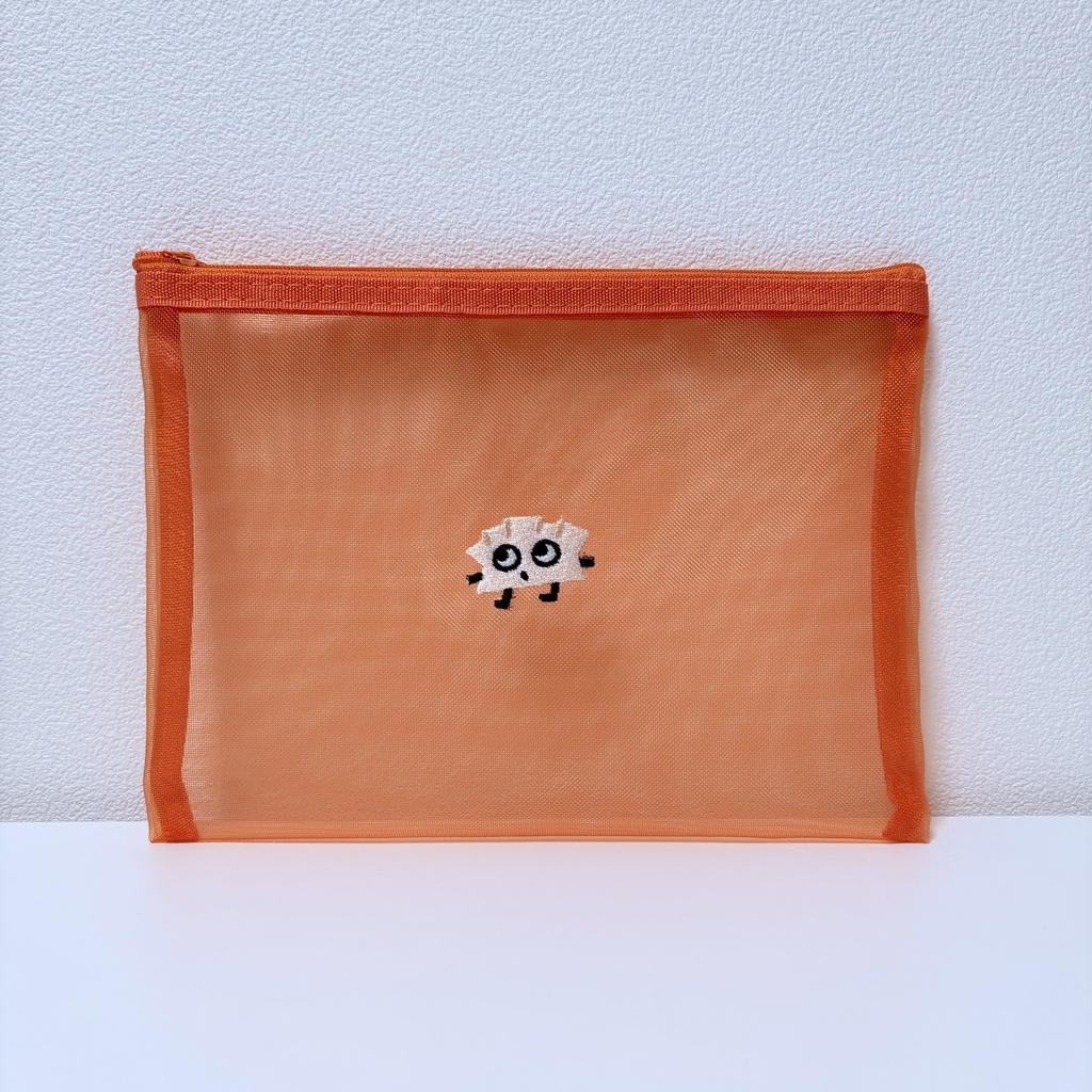 餃子刺繍ポーチ（オレンジ）