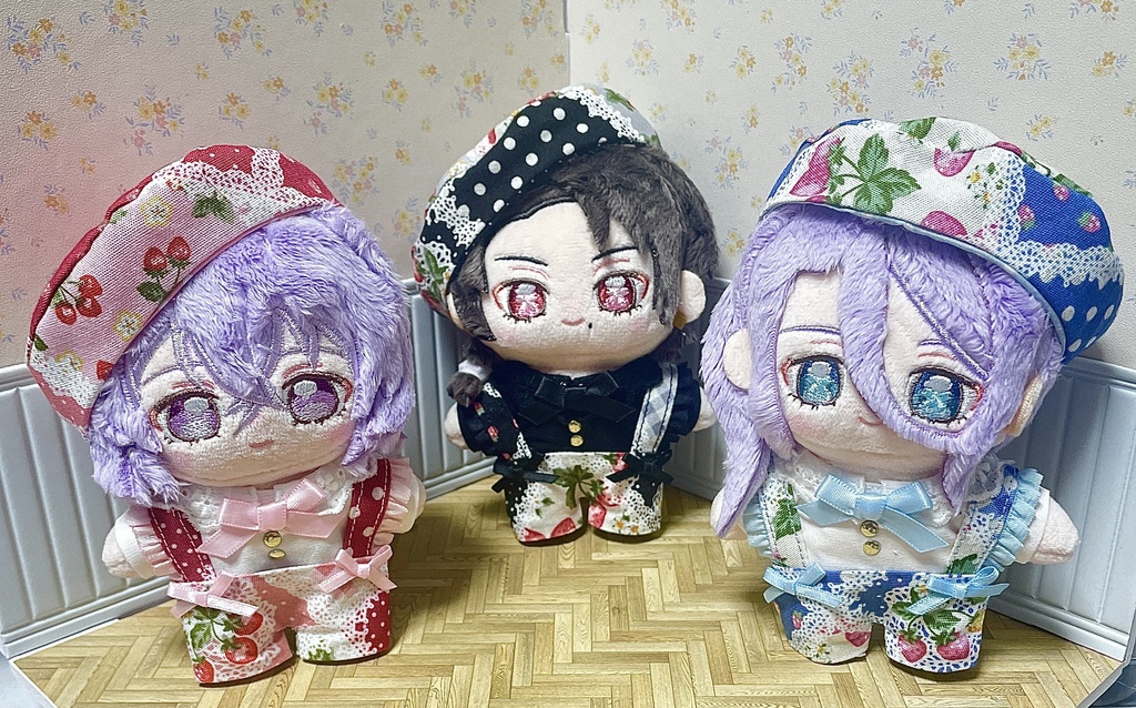 いちごのサロペット【13cm】