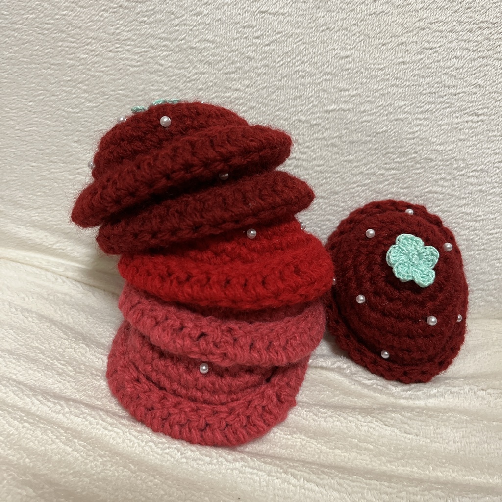 春のドキドキいちご帽子