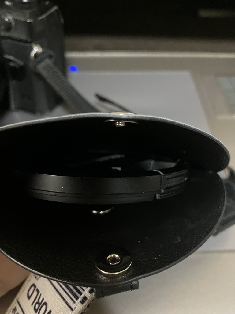 祖のエンジン レンズキャップホルダー