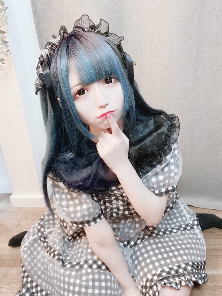 ブラックみみ チェキ (おひとり5枚まで)