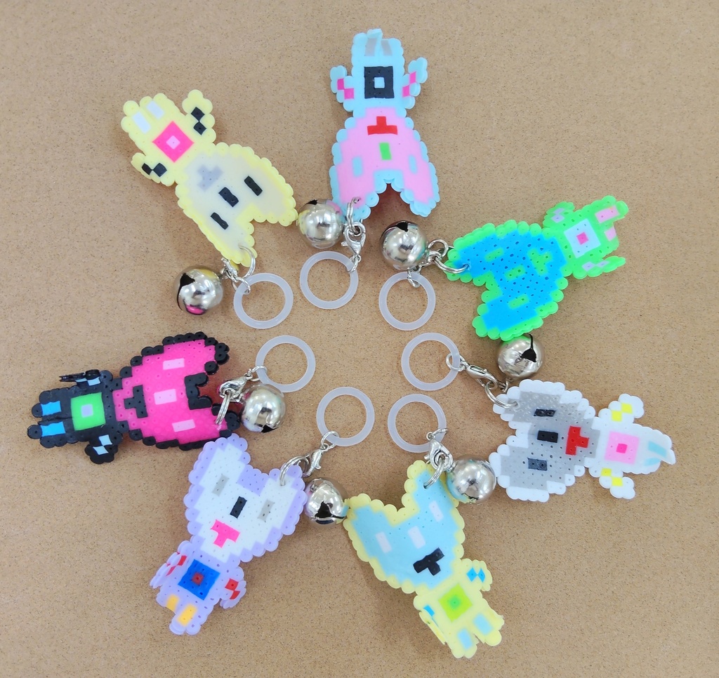 【手作り】アイロンビーズ「おでかけAずさちゃん」アンブレラマーカー/マルチチャーム