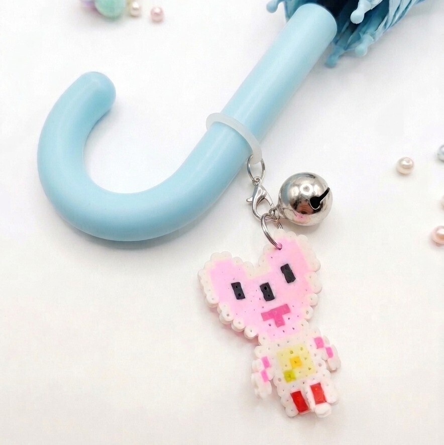 【手作り】アイロンビーズ「おでかけAずさちゃん」アンブレラマーカー/マルチチャーム
