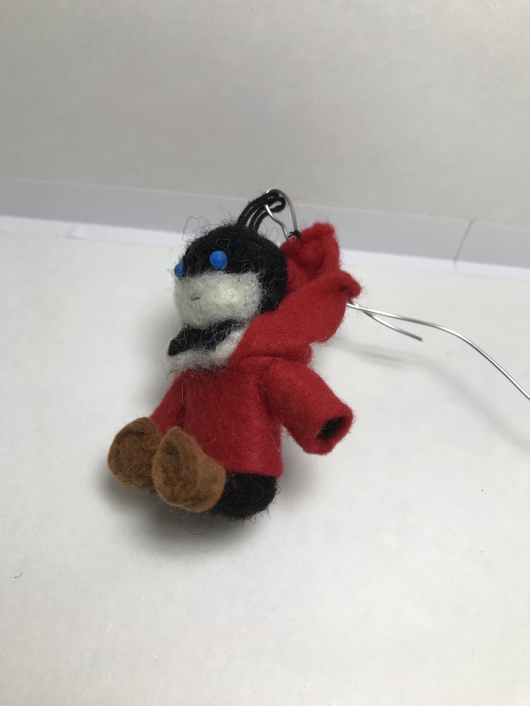 赤フードの羊毛フェルト人形