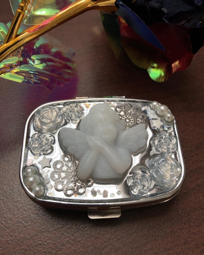 天使ちゃんの小物ケース