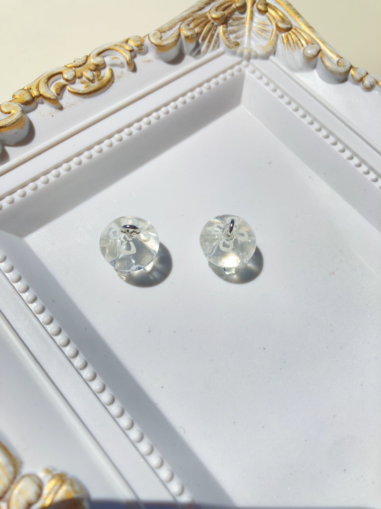 クラゲの耳飾り